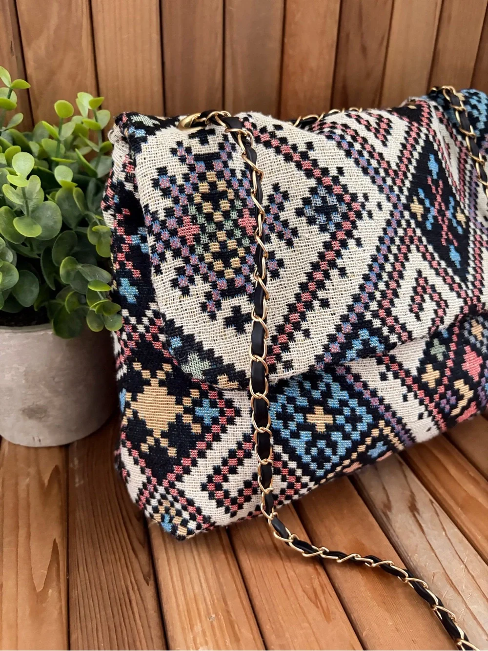 Boho Tapestry Crossbody and Convertible Shoulder Purse in Woven Geometric Print - Picture 5 of 10